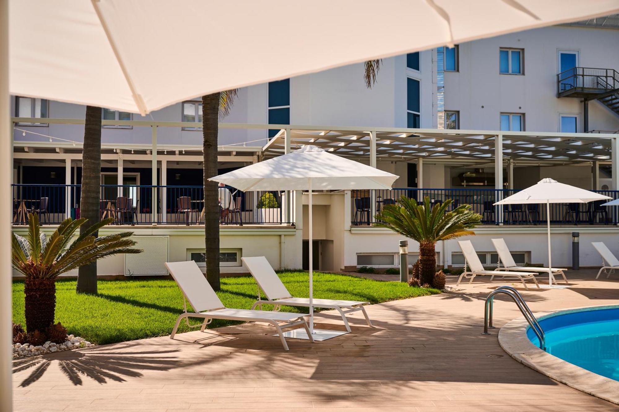 Ticho'S Greenblu Hotel Castellaneta Marina Eksteriør bilde