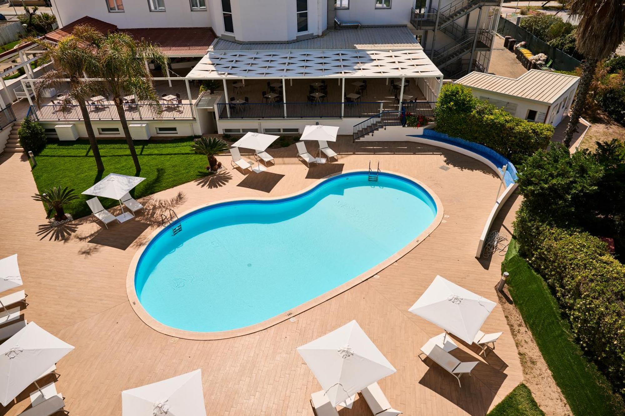 Ticho'S Greenblu Hotel Castellaneta Marina Eksteriør bilde