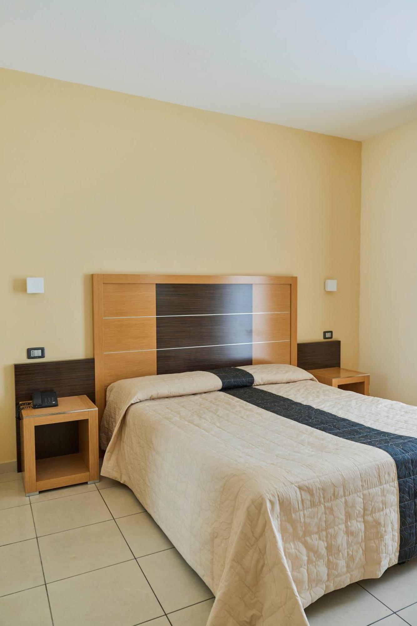 Ticho'S Greenblu Hotel Castellaneta Marina Eksteriør bilde