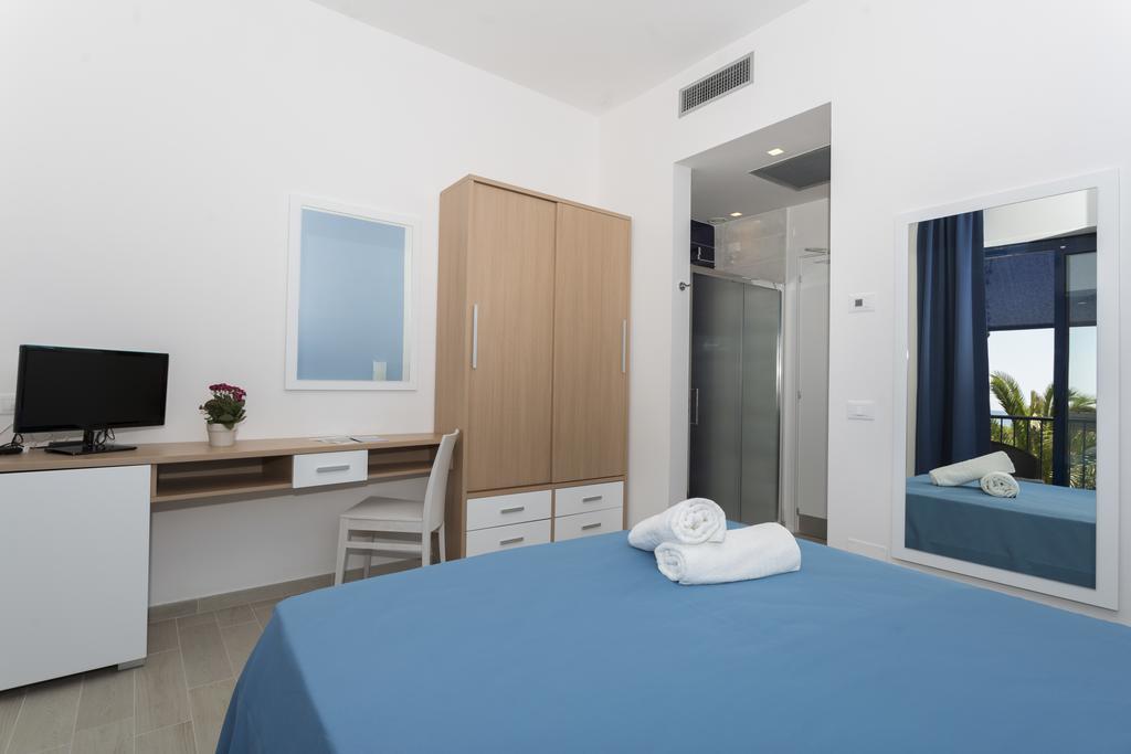 Ticho'S Greenblu Hotel Castellaneta Marina Eksteriør bilde